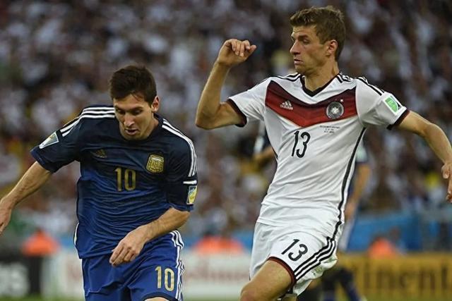 穆勒美职联首秀破门，向梅西发起友好挑战