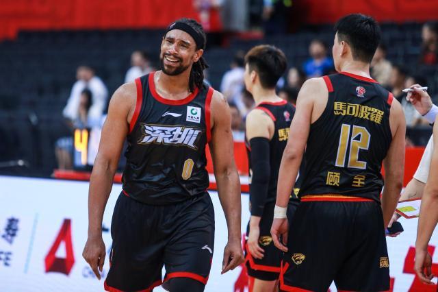 开云app-有惊无险！深圳拿下开门红 强势萨林杰令北控无解